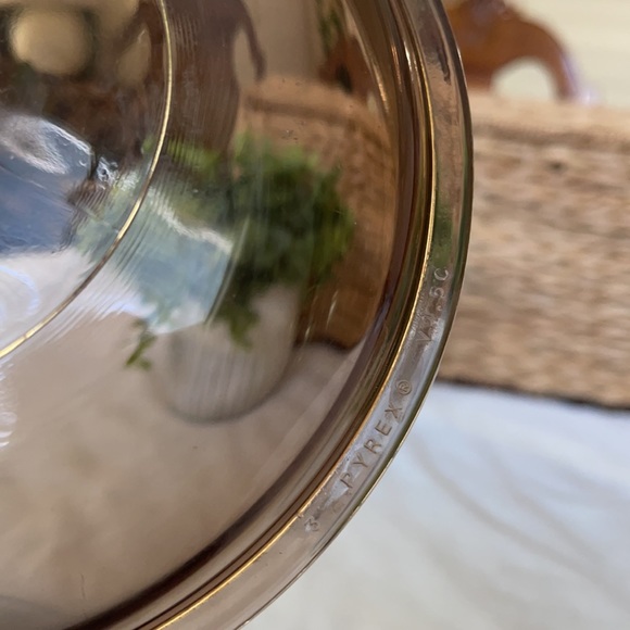 Vintage Pyrex Amber Brown V1.5C Lid 1 1/2 Qt Size - Picture 7 of 8